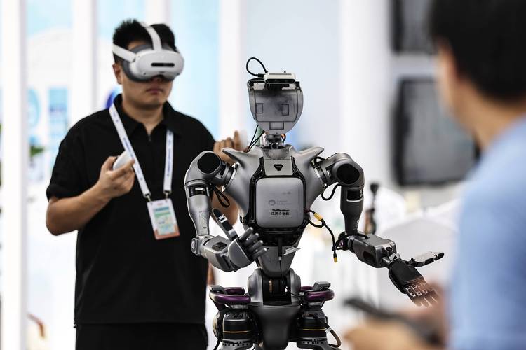 新華全媒丨2025全球工業互聯網大會在遼寧沈陽開幕